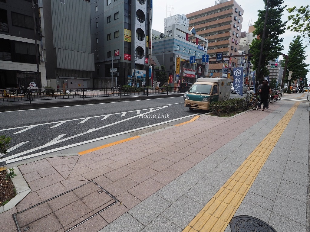 シティハウス成増駅前　前面道路歩道